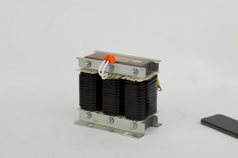 Reactors in low voltage compensation cabinets: Necessary equipment or extra cost?